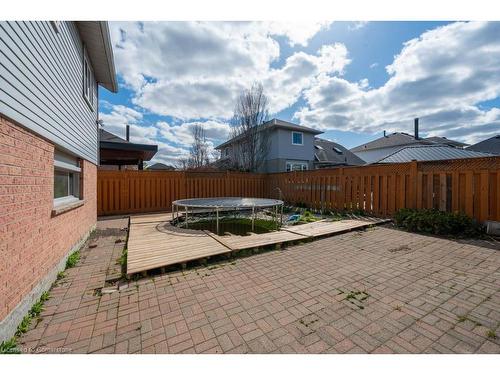 84 Alconbury Drive, Hamilton, ON - Outdoor