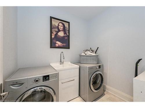 1083 Beach Boulevard, Hamilton, ON - Indoor Photo Showing Laundry Room