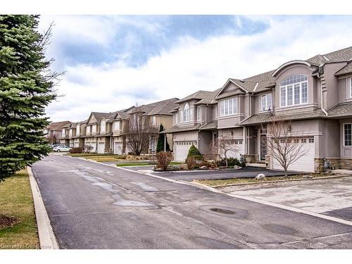 522 Stonehenge Drive, Ancaster, ON - Outdoor With Facade