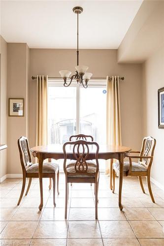 522 Stonehenge Drive, Ancaster, ON - Indoor Photo Showing Dining Room