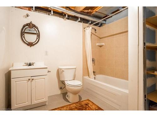 522 Stonehenge Drive, Ancaster, ON - Indoor Photo Showing Bathroom