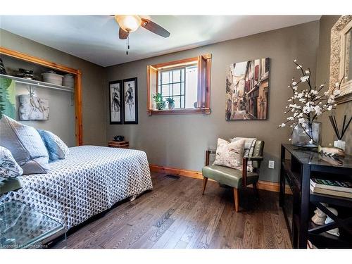 152 Kingsway Street, Welland, ON - Indoor Photo Showing Bedroom