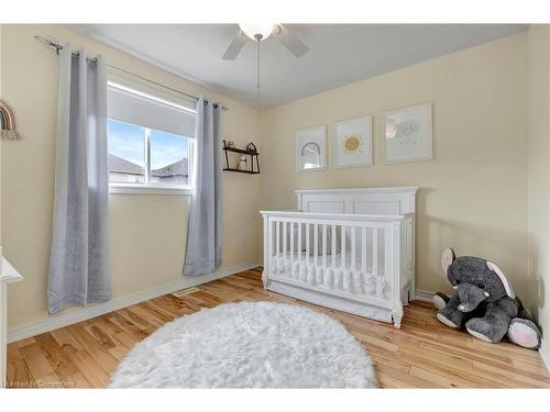 162 Silverlace Circle, Stoney Creek, ON - Indoor Photo Showing Bedroom