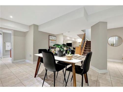 162 Silverlace Circle, Stoney Creek, ON - Indoor Photo Showing Dining Room