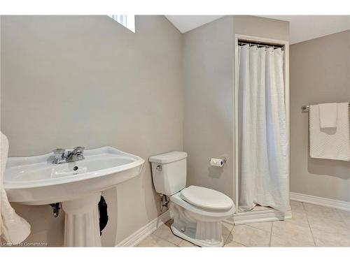 162 Silverlace Circle, Stoney Creek, ON - Indoor Photo Showing Bathroom