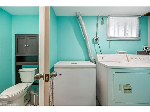 30 Hopewell Crescent, Hamilton, ON - Indoor Photo Showing Laundry Room