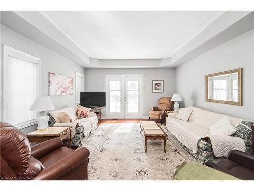 70-34 Southbrook Drive, Binbrook, ON - Indoor Photo Showing Living Room