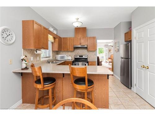 70-34 Southbrook Drive, Binbrook, ON - Indoor Photo Showing Kitchen