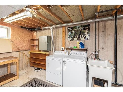 70-34 Southbrook Drive, Binbrook, ON - Indoor Photo Showing Laundry Room