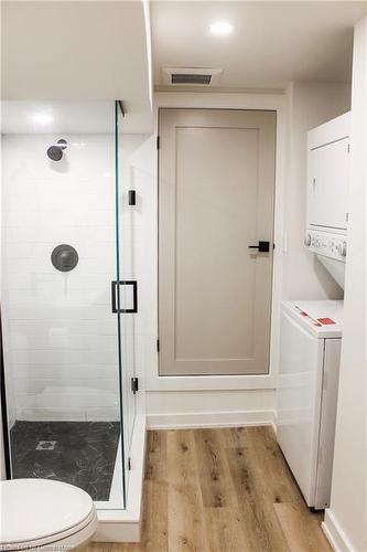 184 Burris Street, Hamilton, ON - Indoor Photo Showing Laundry Room