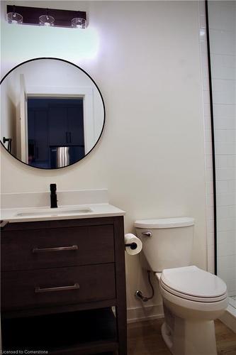 184 Burris Street, Hamilton, ON - Indoor Photo Showing Bathroom