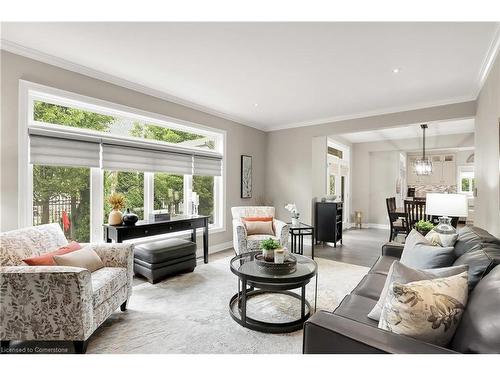 4 Meritage Lane, Niagara-On-The-Lake, ON - Indoor Photo Showing Living Room