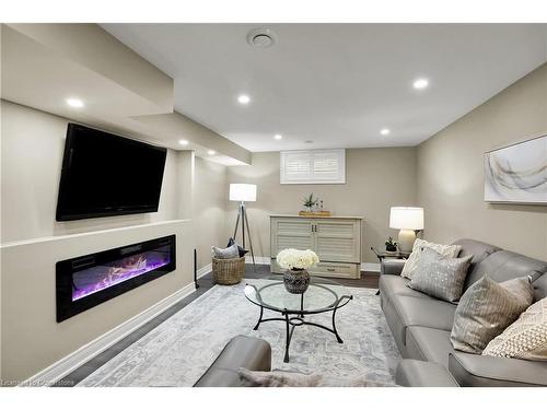 4 Meritage Lane, Niagara-On-The-Lake, ON - Indoor Photo Showing Living Room With Fireplace