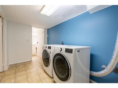 60 Inverness Avenue W, Hamilton, ON - Indoor Photo Showing Laundry Room