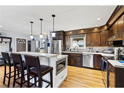 539 Forks Road, Welland, ON - Indoor Photo Showing Kitchen With Upgraded Kitchen