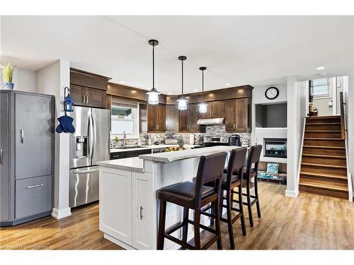 539 Forks Road, Welland, ON - Indoor Photo Showing Kitchen With Upgraded Kitchen