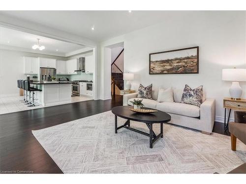 912 Forest Creek Court, Kitchener, ON - Indoor Photo Showing Living Room