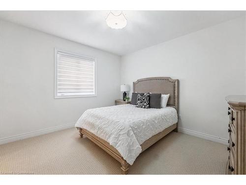 912 Forest Creek Court, Kitchener, ON - Indoor Photo Showing Bedroom