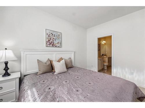 912 Forest Creek Court, Kitchener, ON - Indoor Photo Showing Bedroom