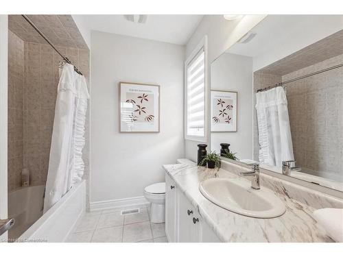 912 Forest Creek Court, Kitchener, ON - Indoor Photo Showing Bathroom