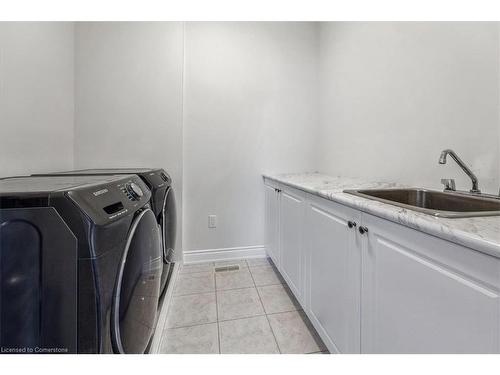 912 Forest Creek Court, Kitchener, ON - Indoor Photo Showing Laundry Room