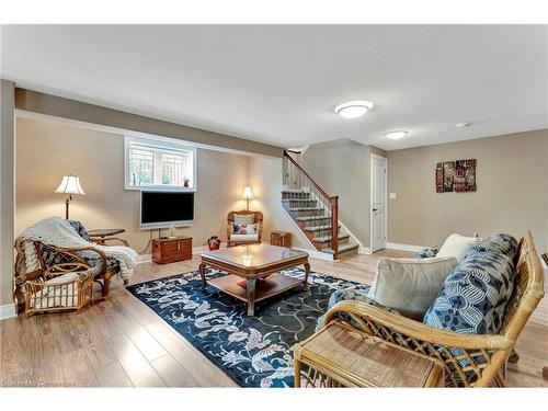 3559 Algonquin Drive, Fort Erie, ON - Indoor Photo Showing Living Room