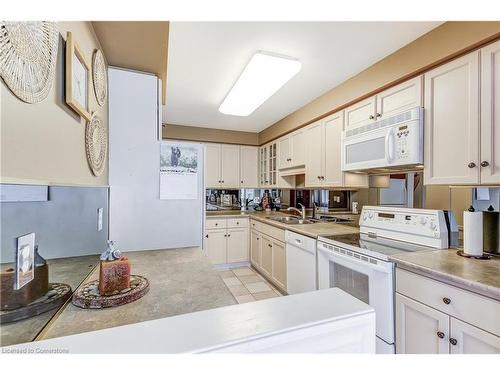 2141 Ghent Avenue, Burlington, ON - Indoor Photo Showing Kitchen With Double Sink