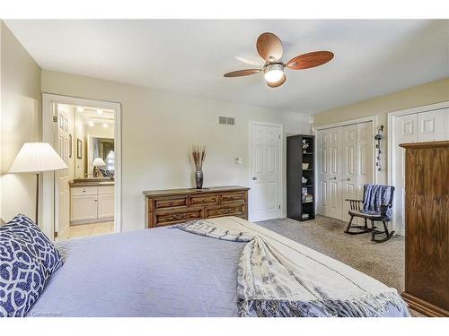 2141 Ghent Avenue, Burlington, ON - Indoor Photo Showing Bedroom