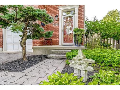 2141 Ghent Avenue, Burlington, ON - Outdoor