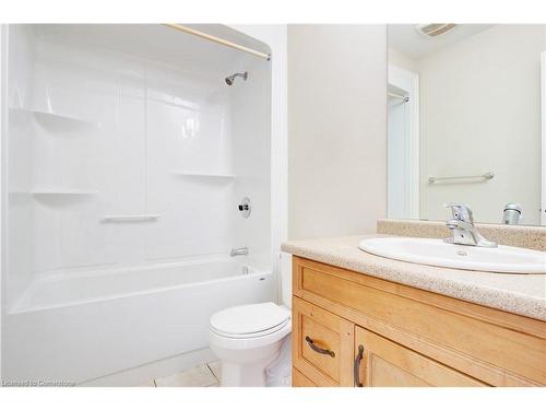 6411 Shapton Crescent, Niagara Falls, ON - Indoor Photo Showing Bathroom