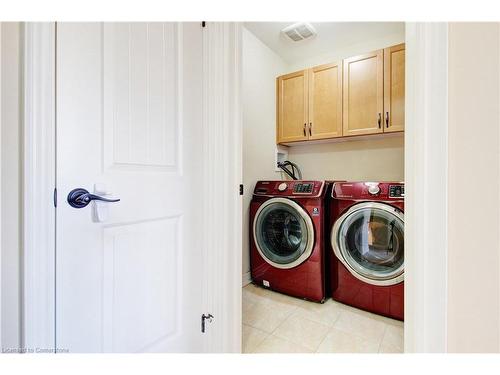 6411 Shapton Crescent, Niagara Falls, ON - Indoor Photo Showing Laundry Room