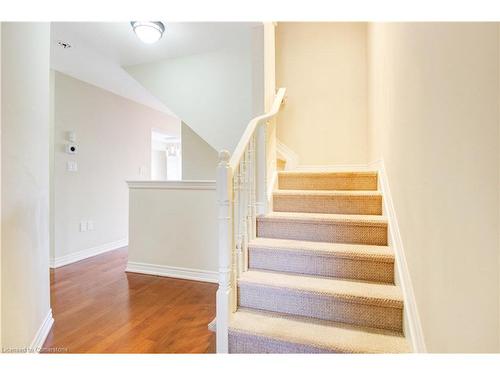 6411 Shapton Crescent, Niagara Falls, ON - Indoor Photo Showing Other Room