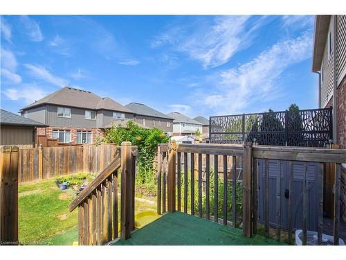 6411 Shapton Crescent, Niagara Falls, ON - Outdoor With Backyard