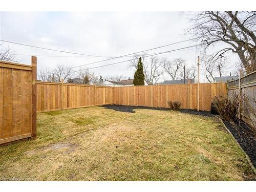 Lower Unit-180 Tolton Avenue, Hamilton, ON - Outdoor