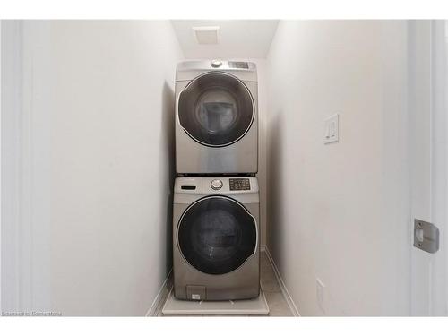 170 Esther Crescent, Thorold, ON - Indoor Photo Showing Laundry Room