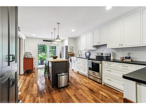 607 Locust Street, Burlington, ON - Indoor Photo Showing Kitchen With Upgraded Kitchen