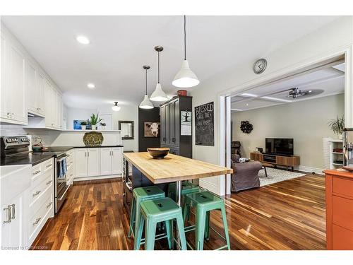 607 Locust Street, Burlington, ON - Indoor Photo Showing Kitchen With Upgraded Kitchen