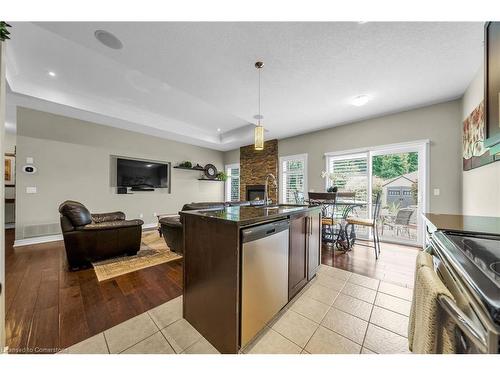 165 Woodway Trail, Simcoe, ON - Indoor Photo Showing Kitchen