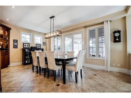 2062 Gordie Tapp Crescent, Burlington, ON - Indoor Photo Showing Dining Room