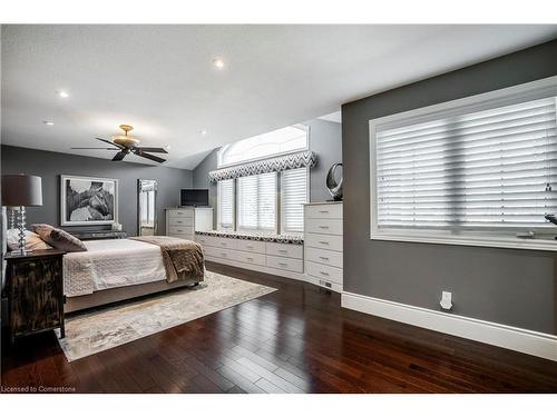 2062 Gordie Tapp Crescent, Burlington, ON - Indoor Photo Showing Bedroom