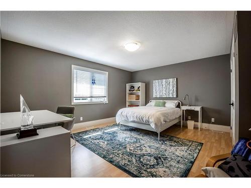 2062 Gordie Tapp Crescent, Burlington, ON - Indoor Photo Showing Bedroom