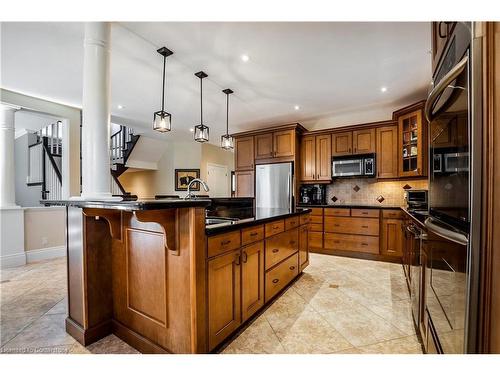 2062 Gordie Tapp Crescent, Burlington, ON - Indoor Photo Showing Kitchen