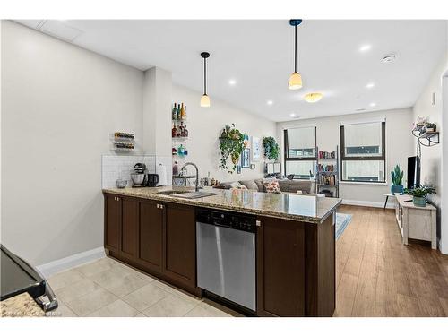 310-118 King Street E, Hamilton, ON - Indoor Photo Showing Kitchen