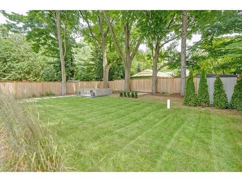 185 Valleyview Drive, Ancaster, ON - Outdoor With Backyard