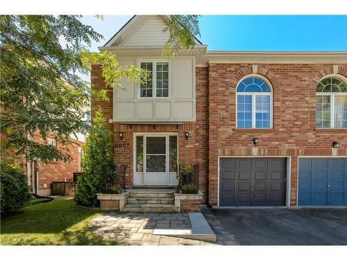 2057 Grovetree Lane, Burlington, ON - Outdoor