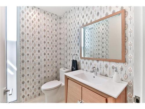 1427 Birch Avenue, Burlington, ON - Indoor Photo Showing Bathroom