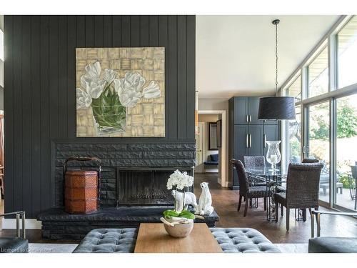 858 Montgomery Drive, Ancaster, ON - Indoor Photo Showing Living Room With Fireplace