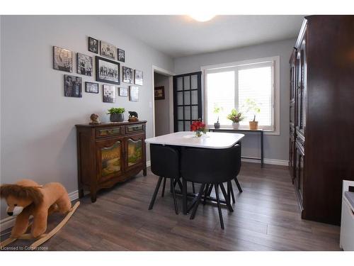 26 Hatton Drive, Ancaster, ON - Indoor Photo Showing Dining Room