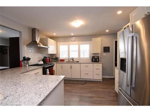 26 Hatton Drive, Ancaster, ON - Indoor Photo Showing Kitchen