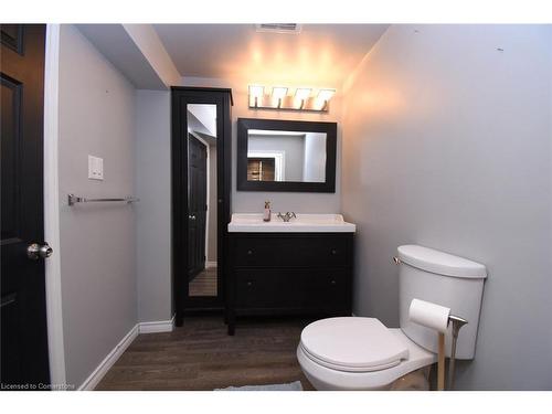 26 Hatton Drive, Ancaster, ON - Indoor Photo Showing Bathroom